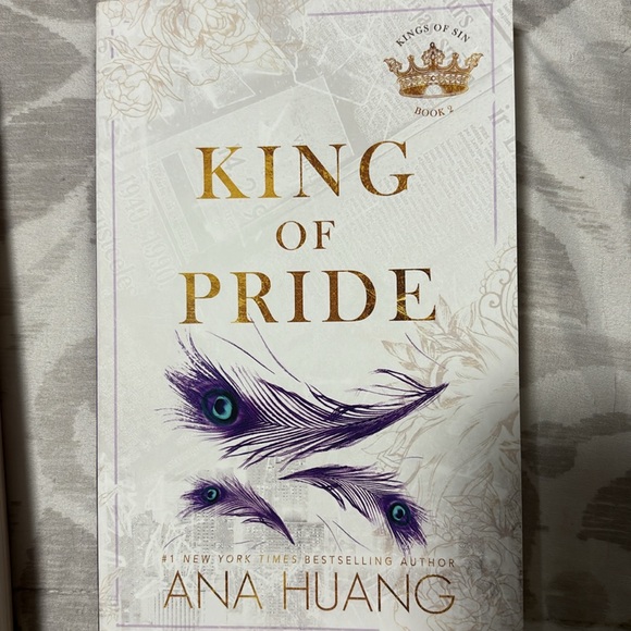 Book 1, 2, 3 and Book 4 from King of Sin series - Picture 3 of 5